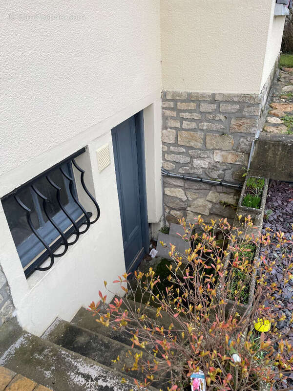 Maison à BONNIERES-SUR-SEINE