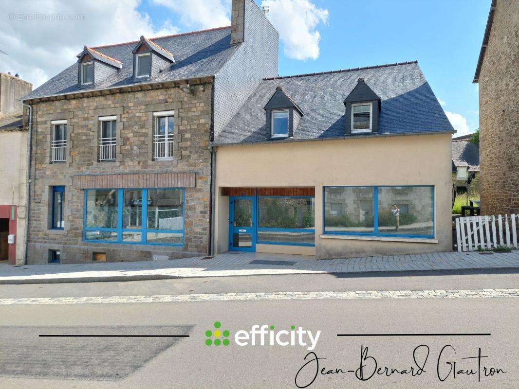 Maison à SAINT-NICOLAS-DU-PELEM