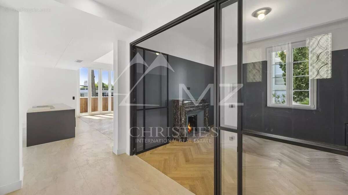 Le Cannet Europe : des volumes exceptionnels pour cet appartement - photo 8