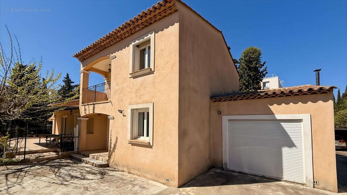Maison à FREJUS