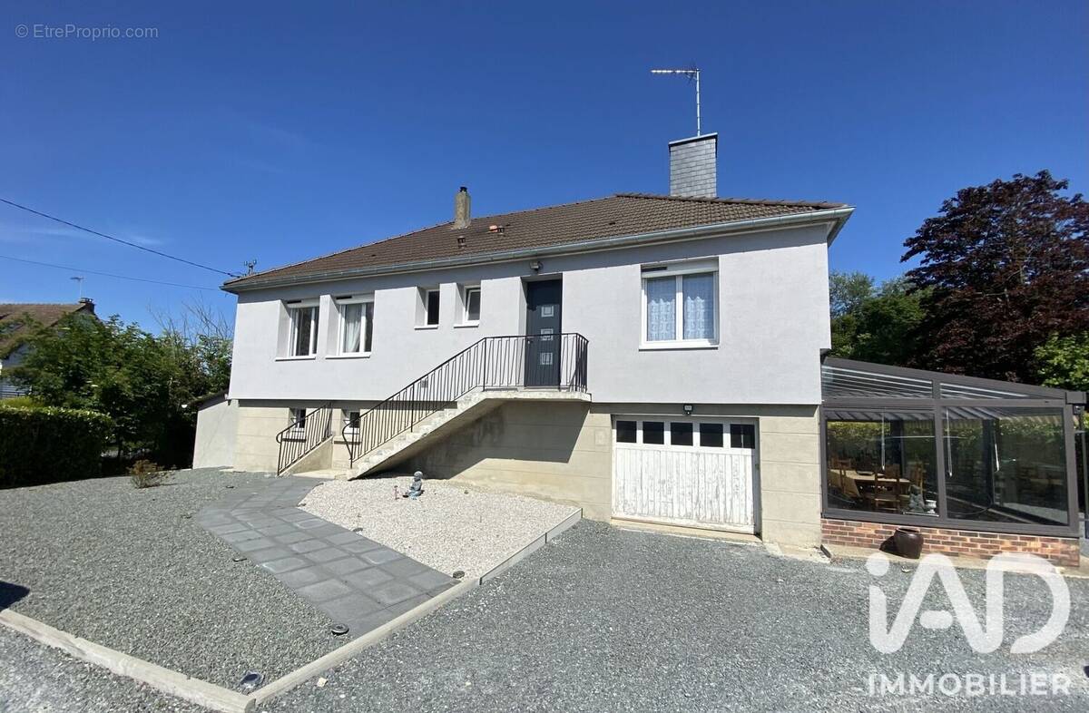 Photo 1 - Maison à PERIERS