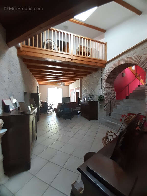 Propriete à vendre 12 pièces CAHORS (46) - photo 2