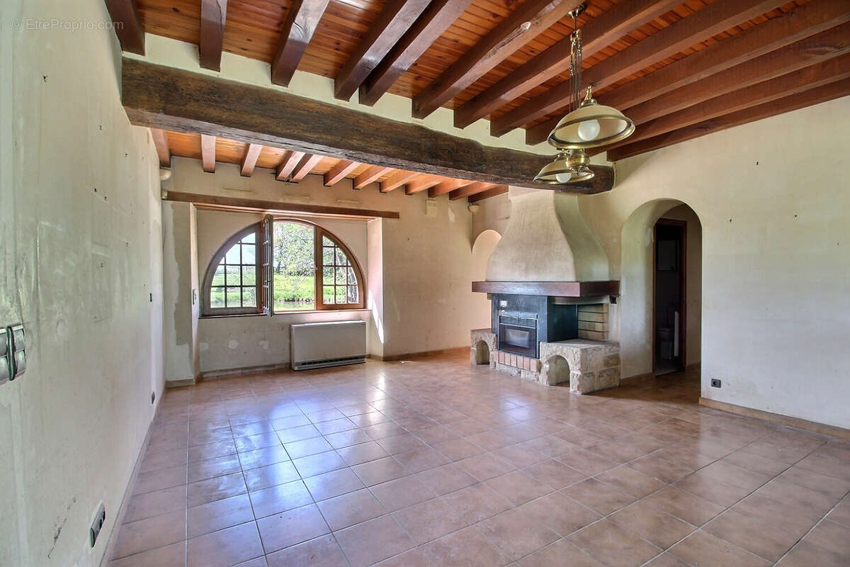 Maison à CHAMPLOST