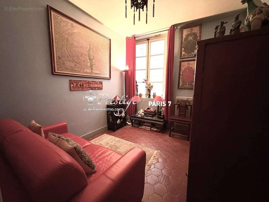 Appartement à PARIS-7E