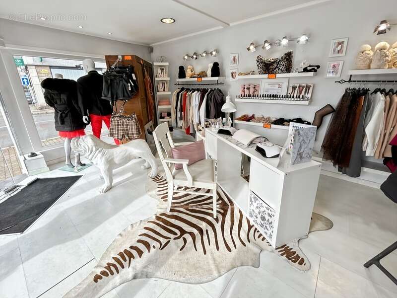 Commerce à LE CREUSOT