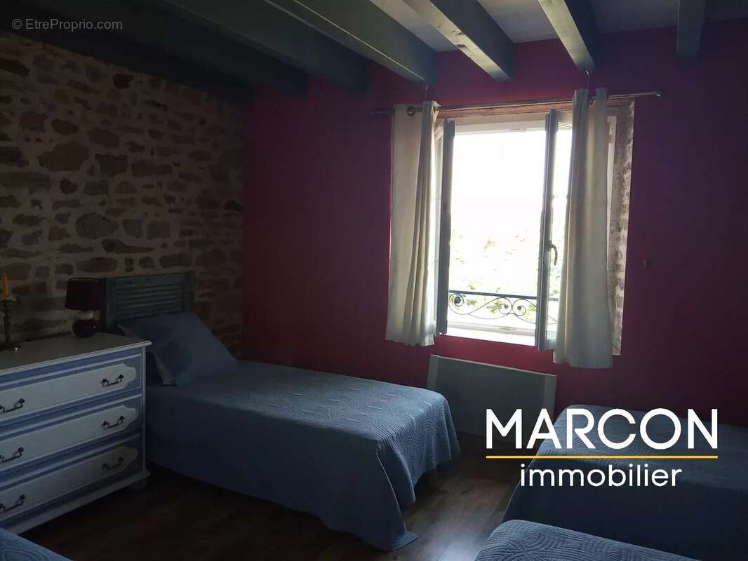 Maison 289 m² à Ajain  - photo 17