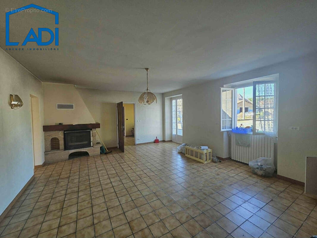 À vendre, Saint-Maixent-l'École ! - photo 7
