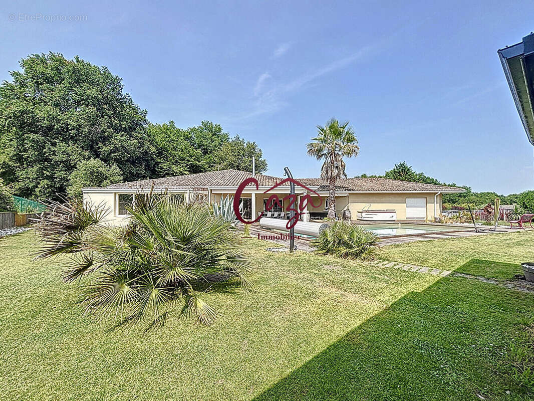 Maison à FARGUES-SAINT-HILAIRE