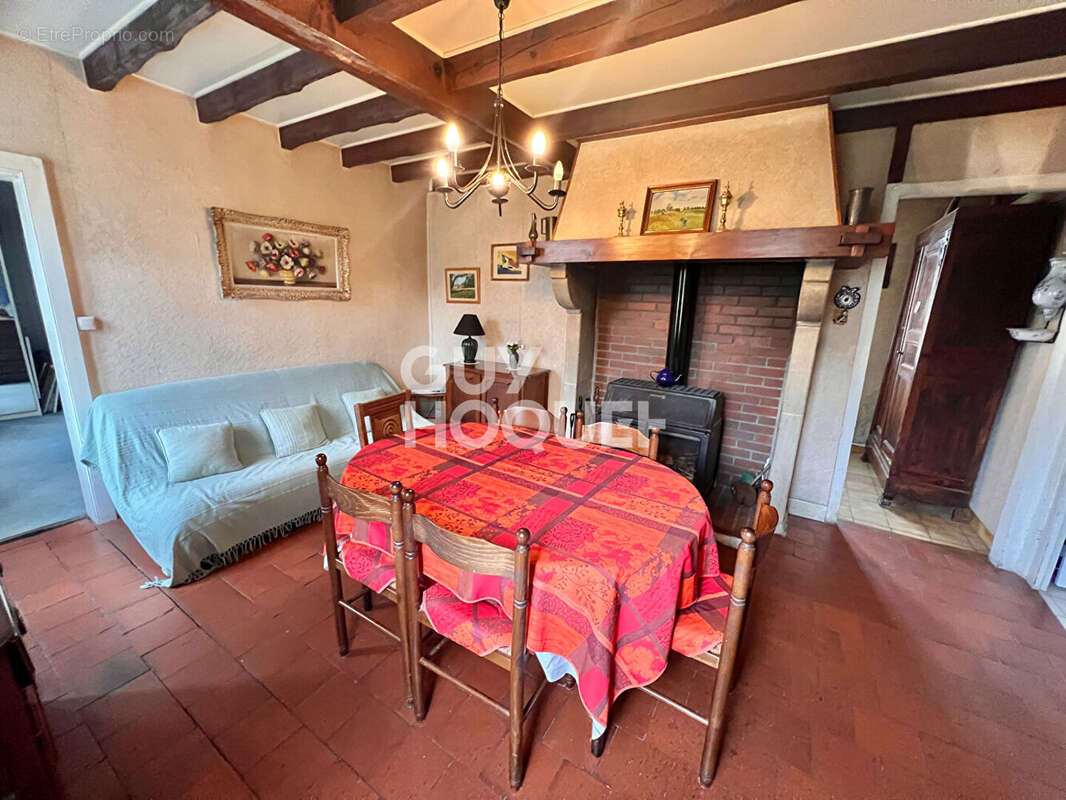 Maison à LESPERON