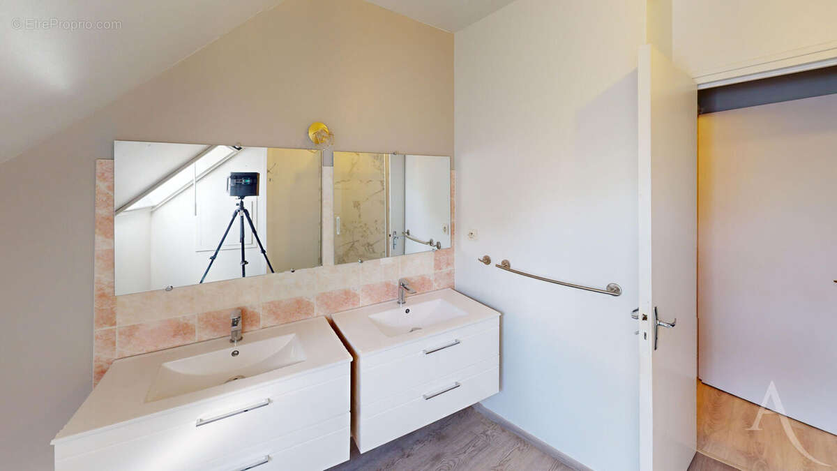 Maison à SAINT-MAUR