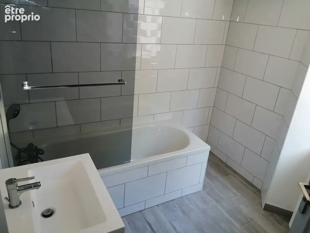 Maison 95 m² à Pontgibaud  - photo 4