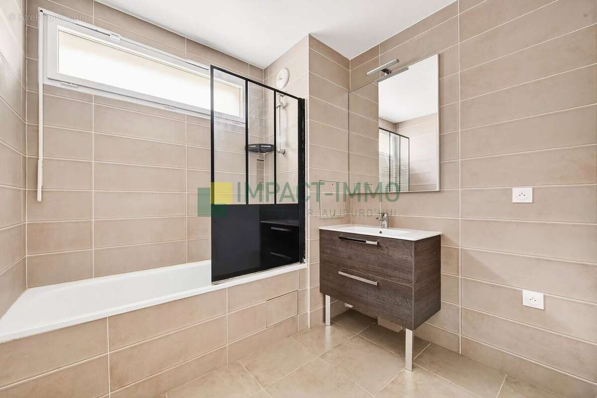 Appartement à CLICHY