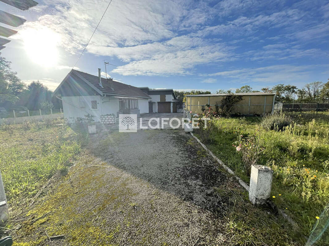 Maison à LONS-LE-SAUNIER