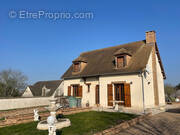 Maison à GOMMECOURT