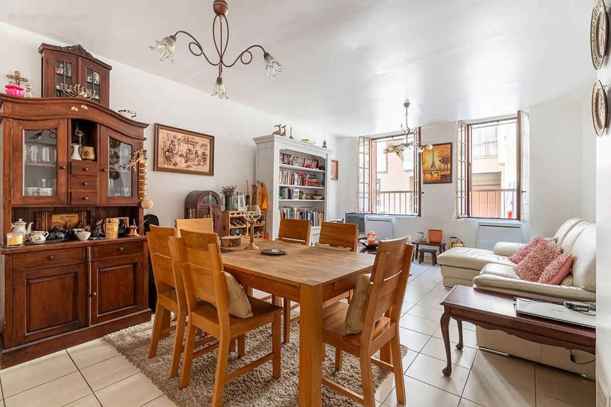 Appartement à PARIS-15E