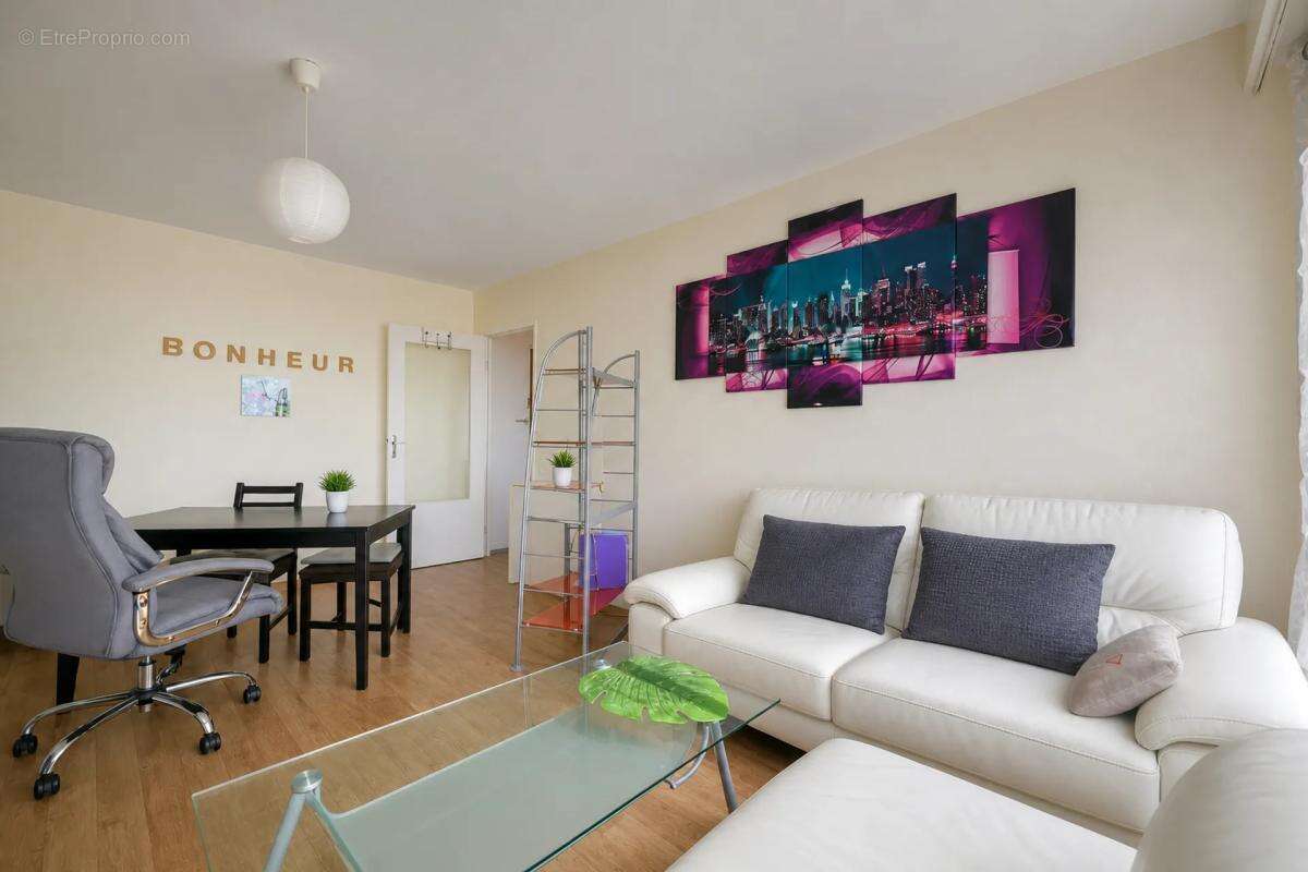 Appartement à JOUE-LES-TOURS