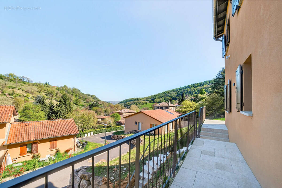 Maison à POLEYMIEUX-AU-MONT-D'OR