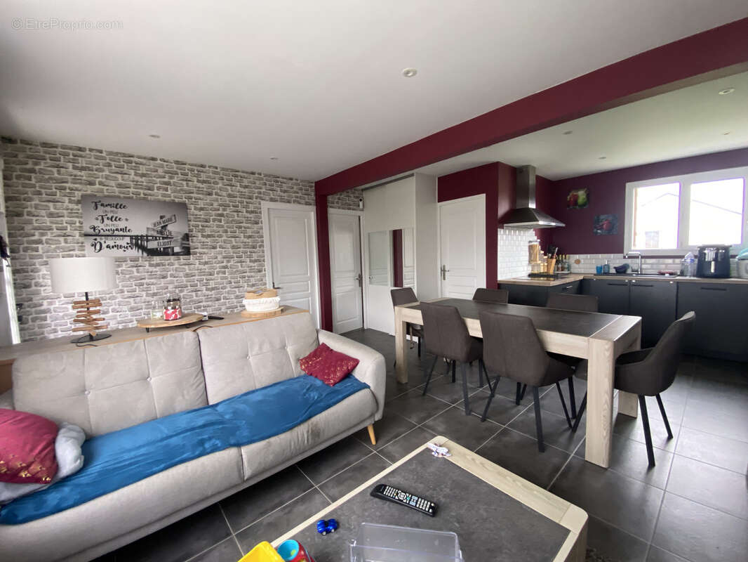 Maison à ARTANNES-SUR-THOUET