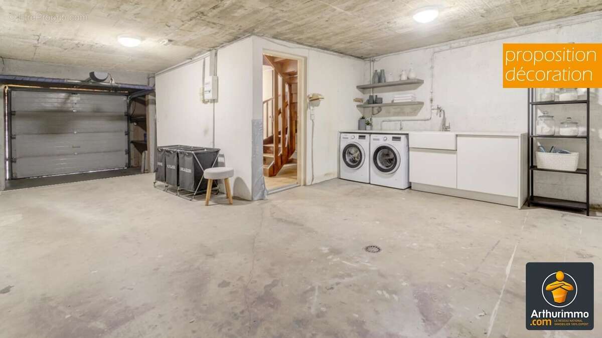 Maison à PIERRE-BENITE