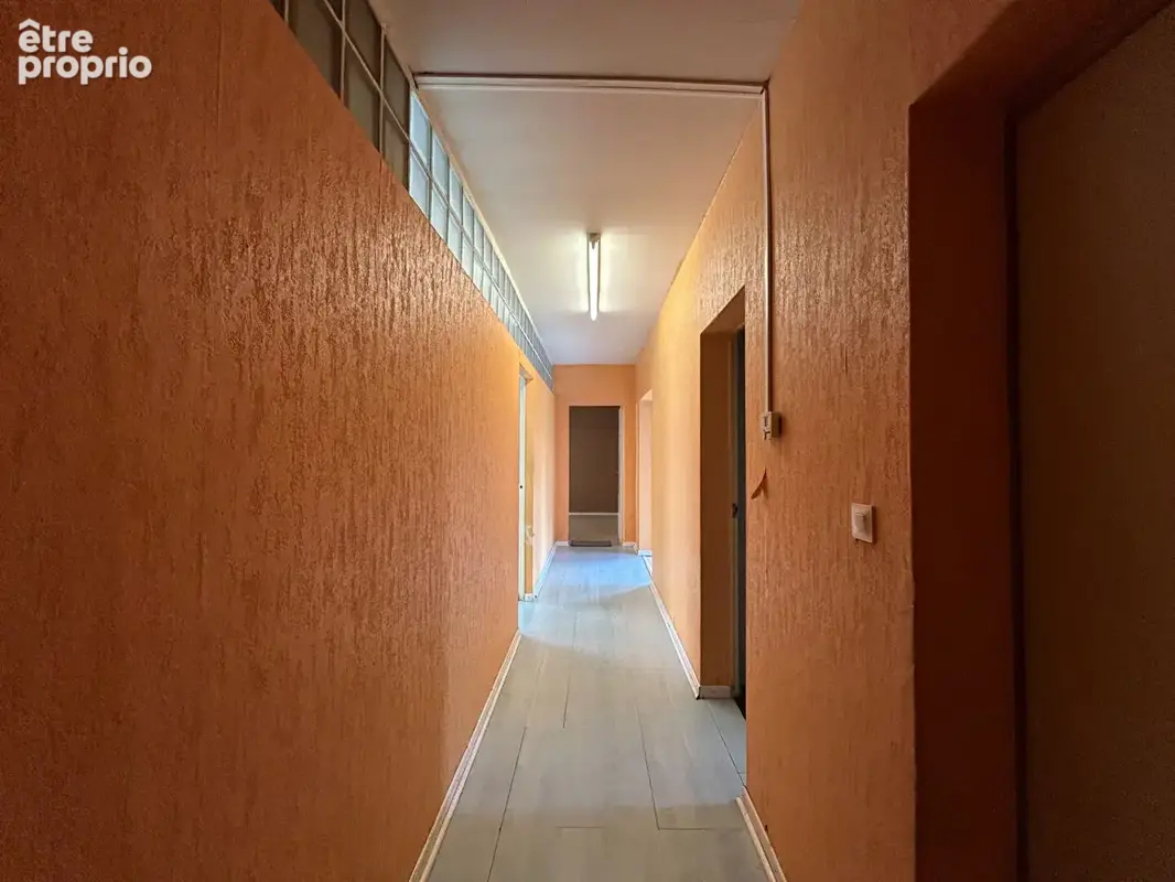 Local de 76 m² au fort potentiel mixte - Figeac Centre - photo 5
