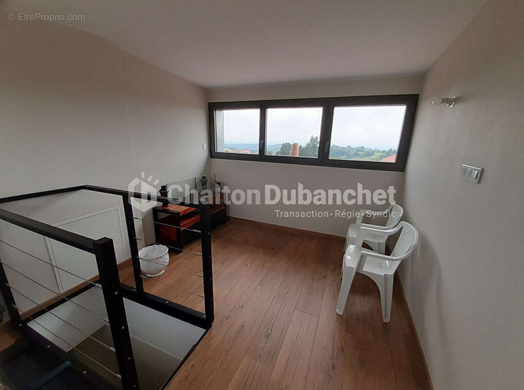 Appartement à BUSSIERES