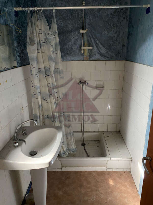 Maison à MOLIERES-SUR-CEZE