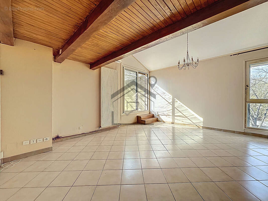 Appartement à VITROLLES