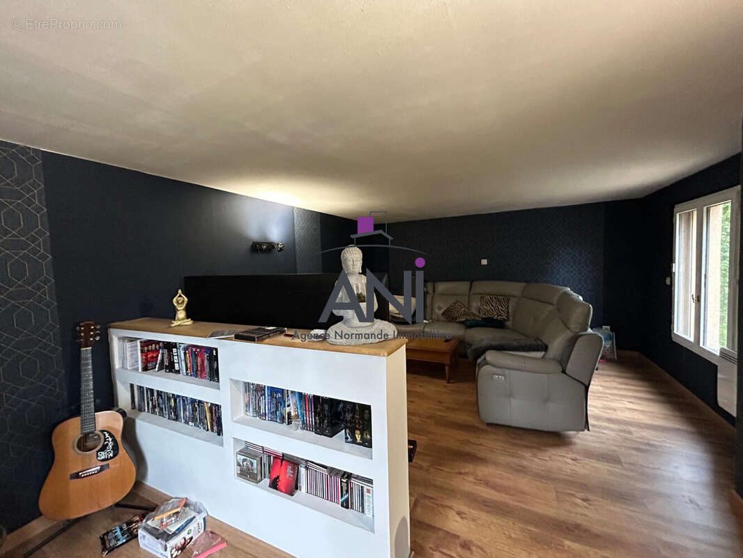 Maison à VARNEVILLE-BRETTEVILLE