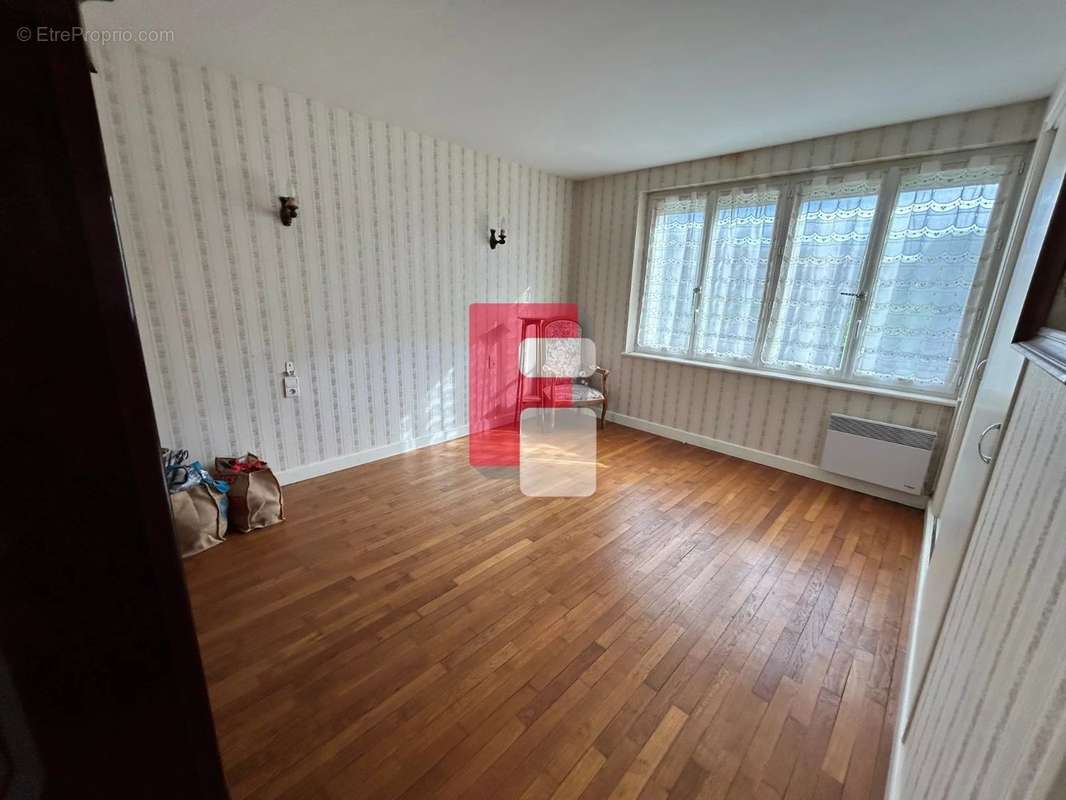 Maison à NOE-LES-MALLETS