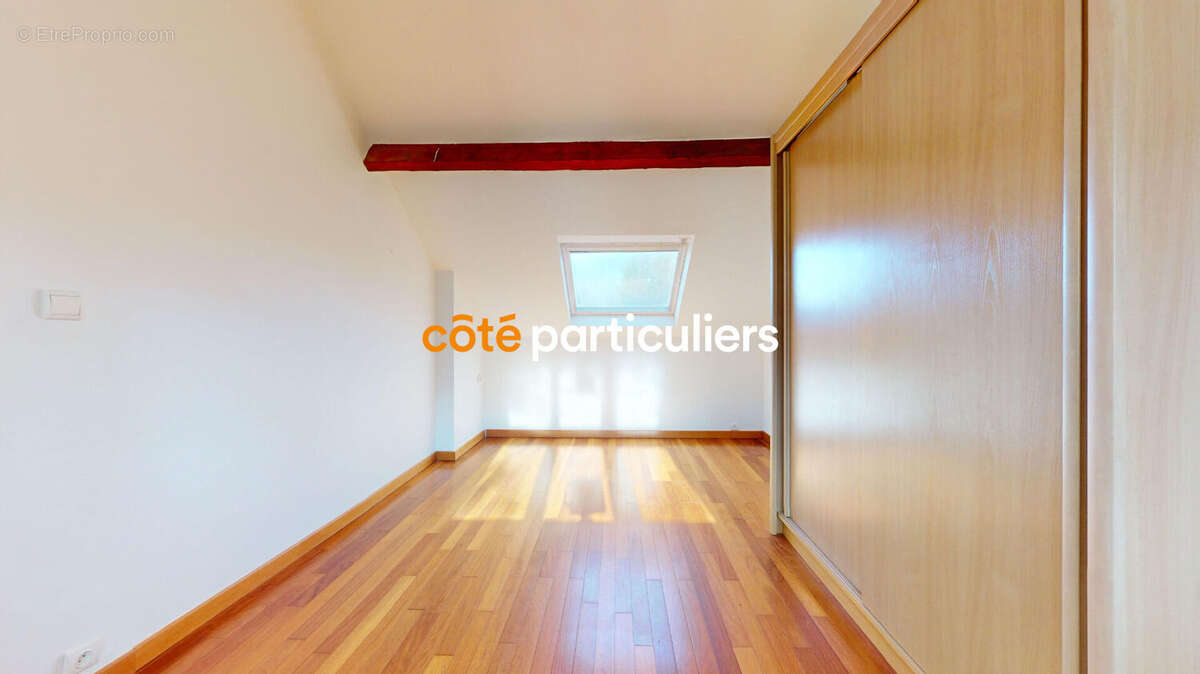 Maison à SAINT-REMY-LES-CHEVREUSE