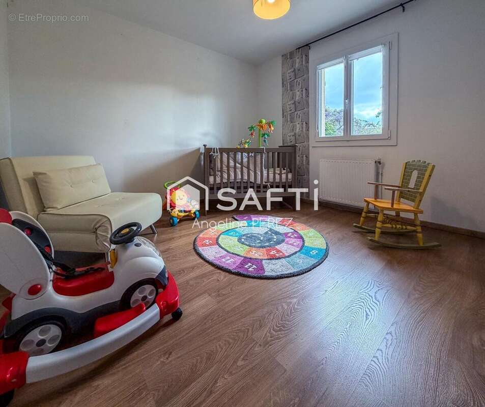 Photo 7 - Maison à VILLENEUVE-LES-SABLONS