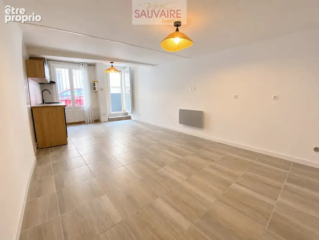Idéal primo-accédant - Maison de village, R+2 au cœur de Saint-Laurent - photo 4
