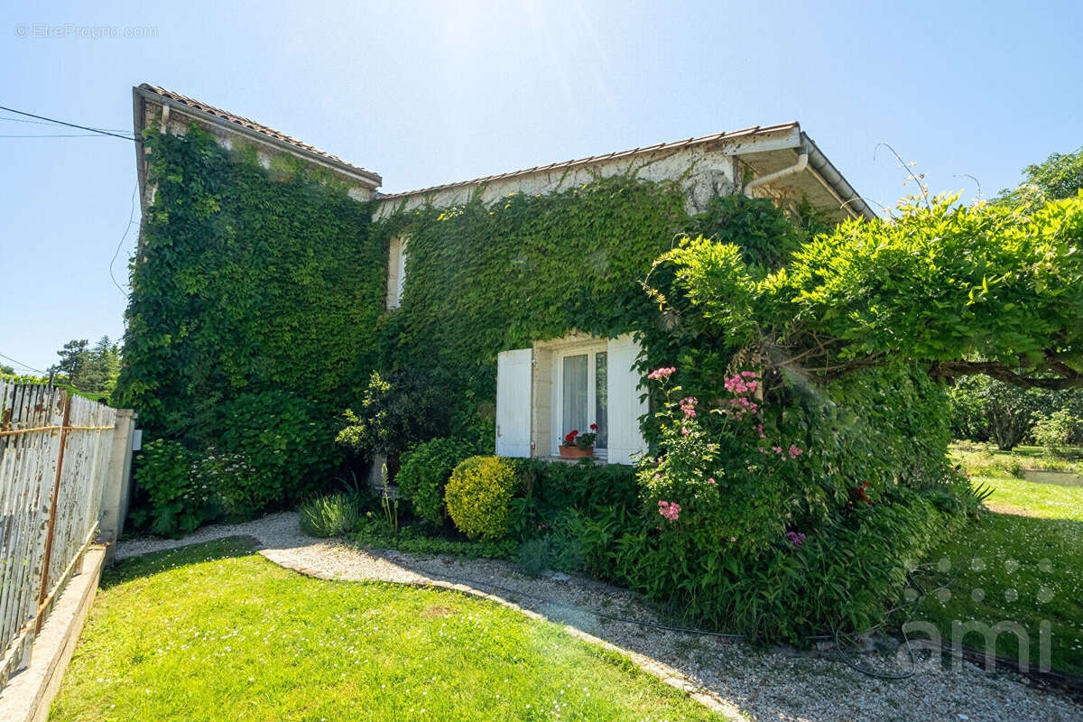 Maison à ARTIGUES-PRES-BORDEAUX