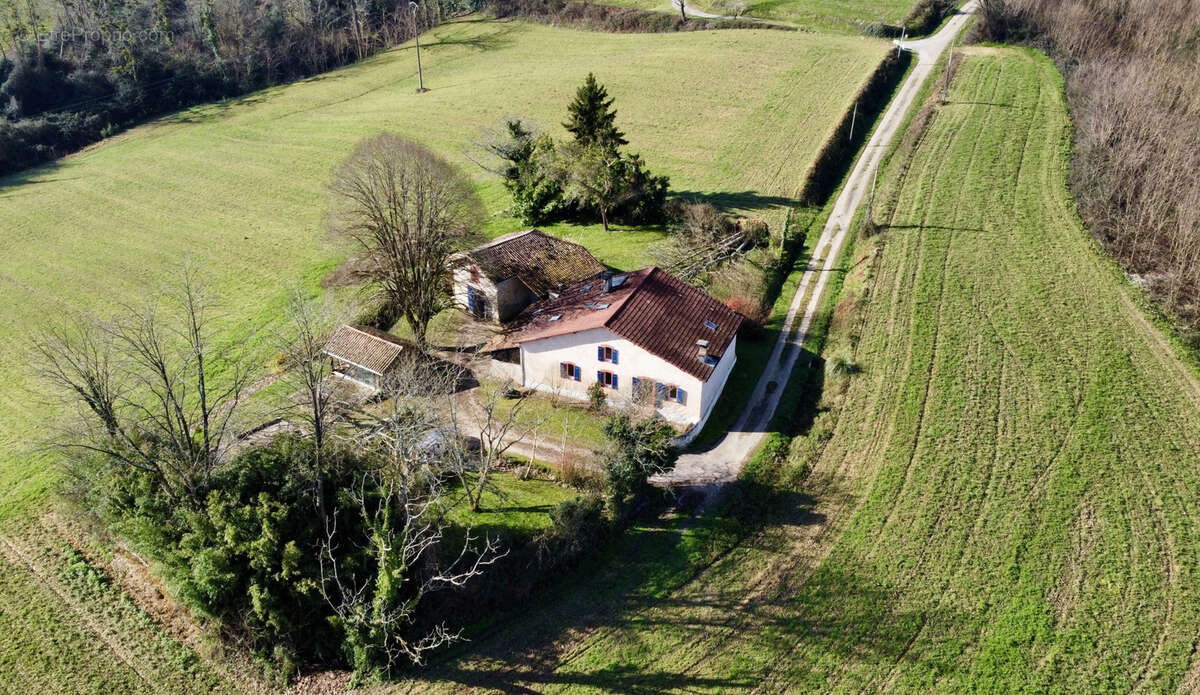Maison à GAMARDE-LES-BAINS