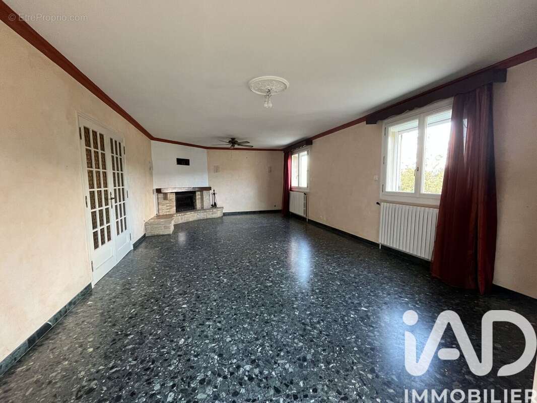 Photo 9 - Maison à SABRAN