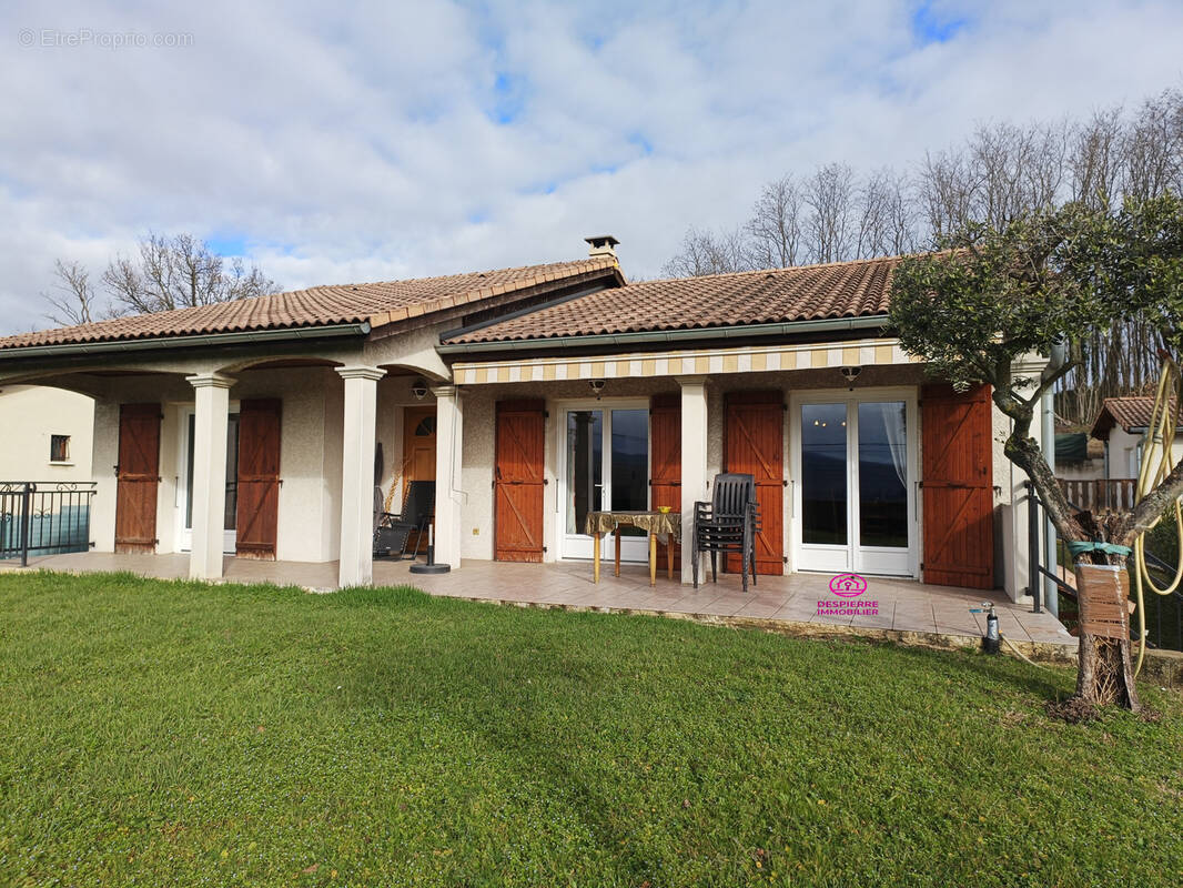 Maison à LE PEAGE-DE-ROUSSILLON