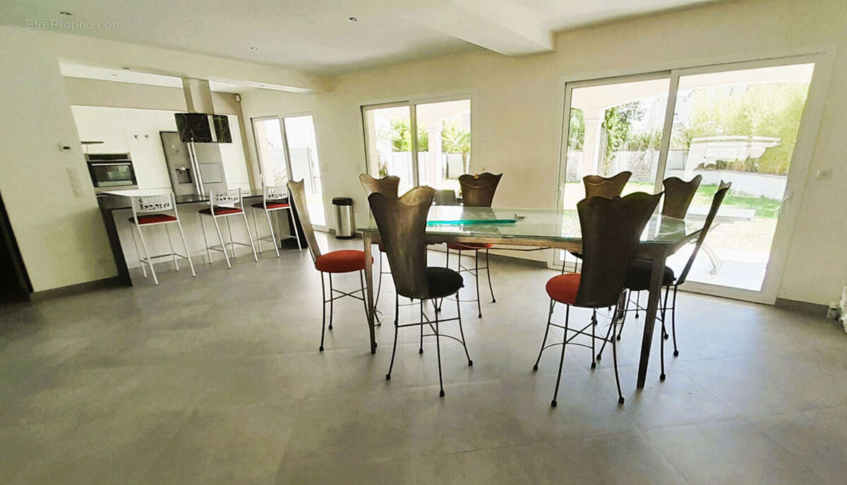 Maison Bruyeres Le Chatel 7 pièce(s) 170 m2 - photo 4