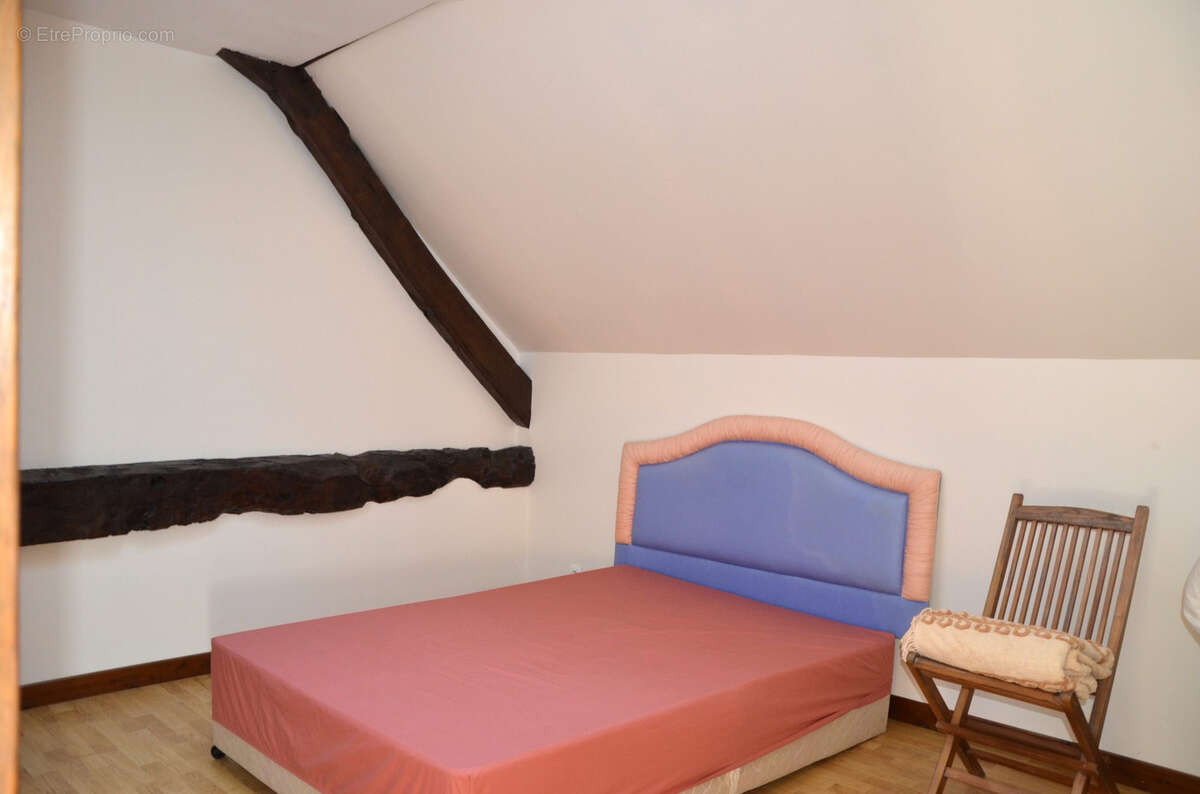 Maison à LE CHATELET