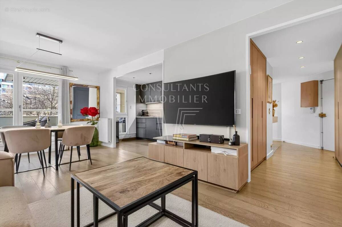 Appartement à LEVALLOIS-PERRET