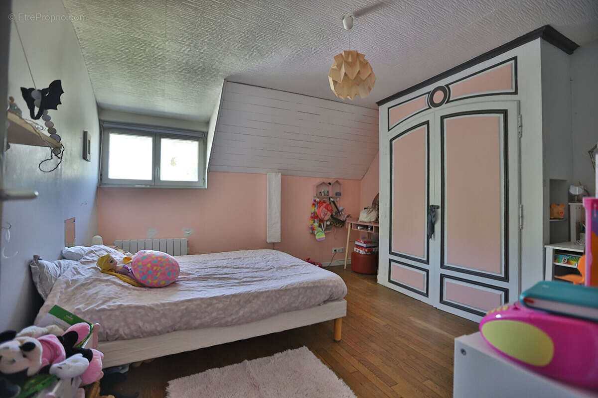 Maison à BAZAINVILLE