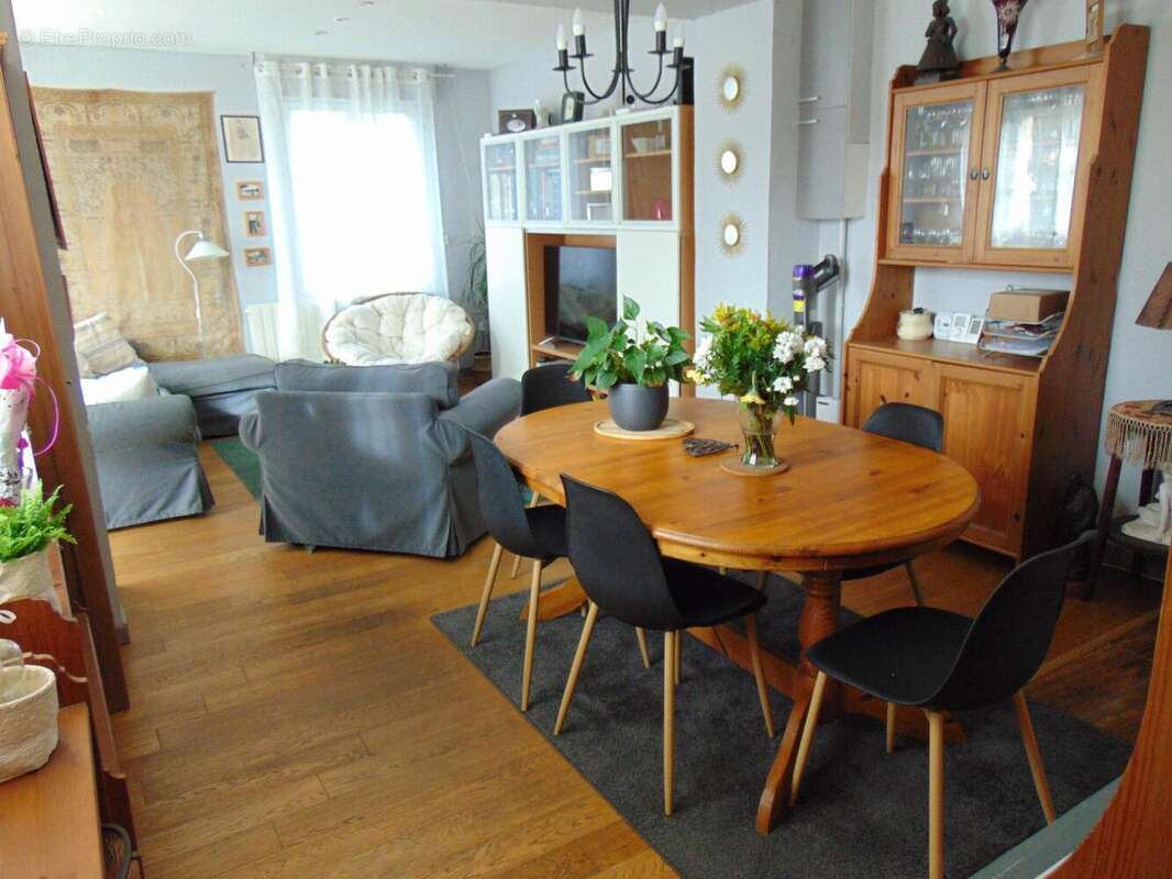 Photo 2 - Maison à CORQUILLEROY