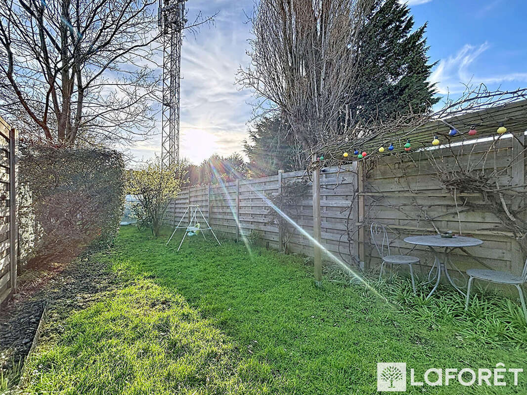 Maison à LA CHAPELLE-D'ARMENTIERES