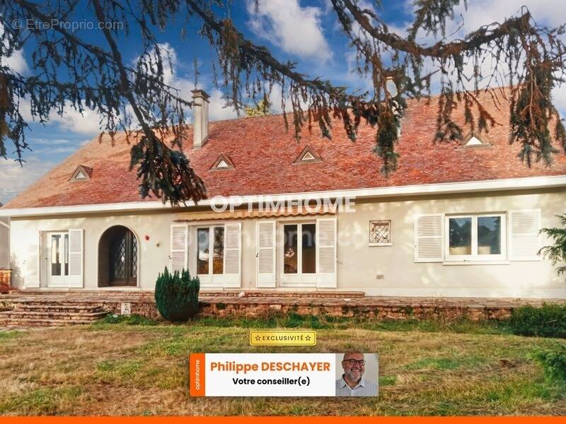 Maison à MAGNAC-LAVAL