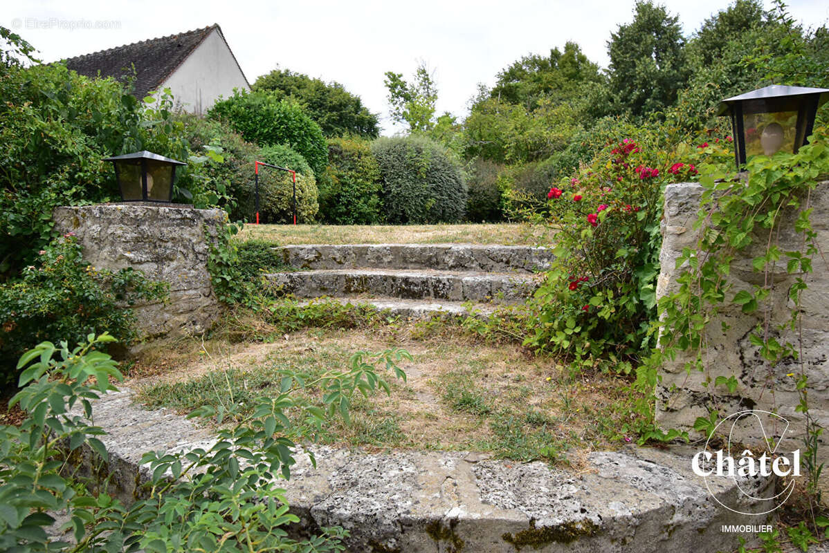 Maison de ville - 3ch - Jardin - Double garage - Cave - photo 12