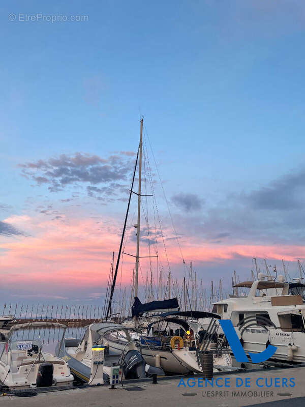 Commerce à HYERES