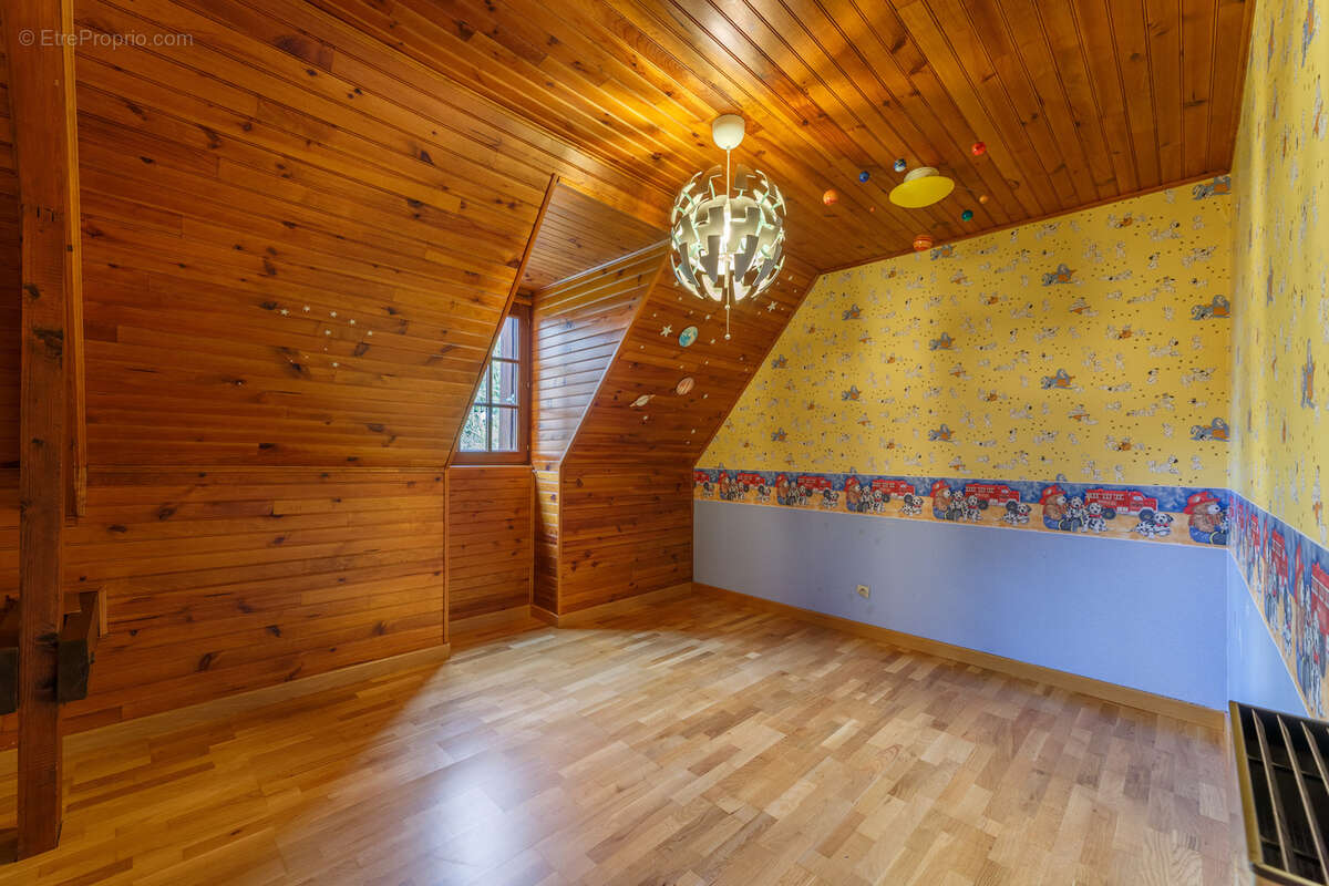 Maison à LE MESNIL-ESNARD