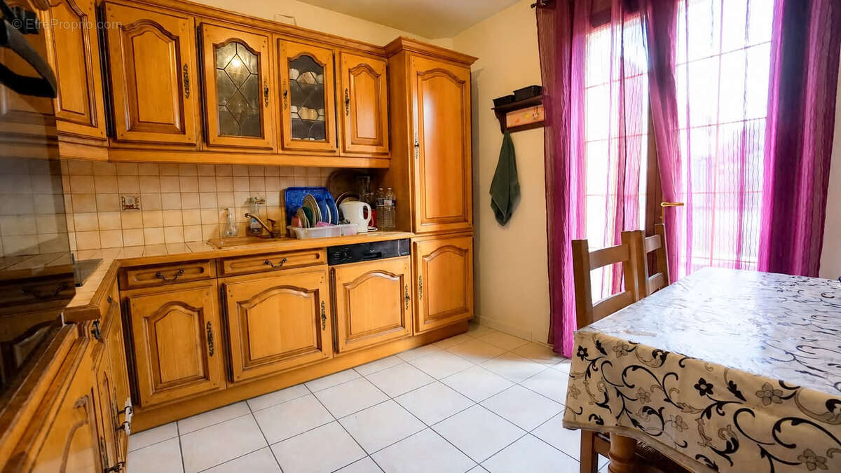 Maison - 6 chambres - 127 m2 - photo 5