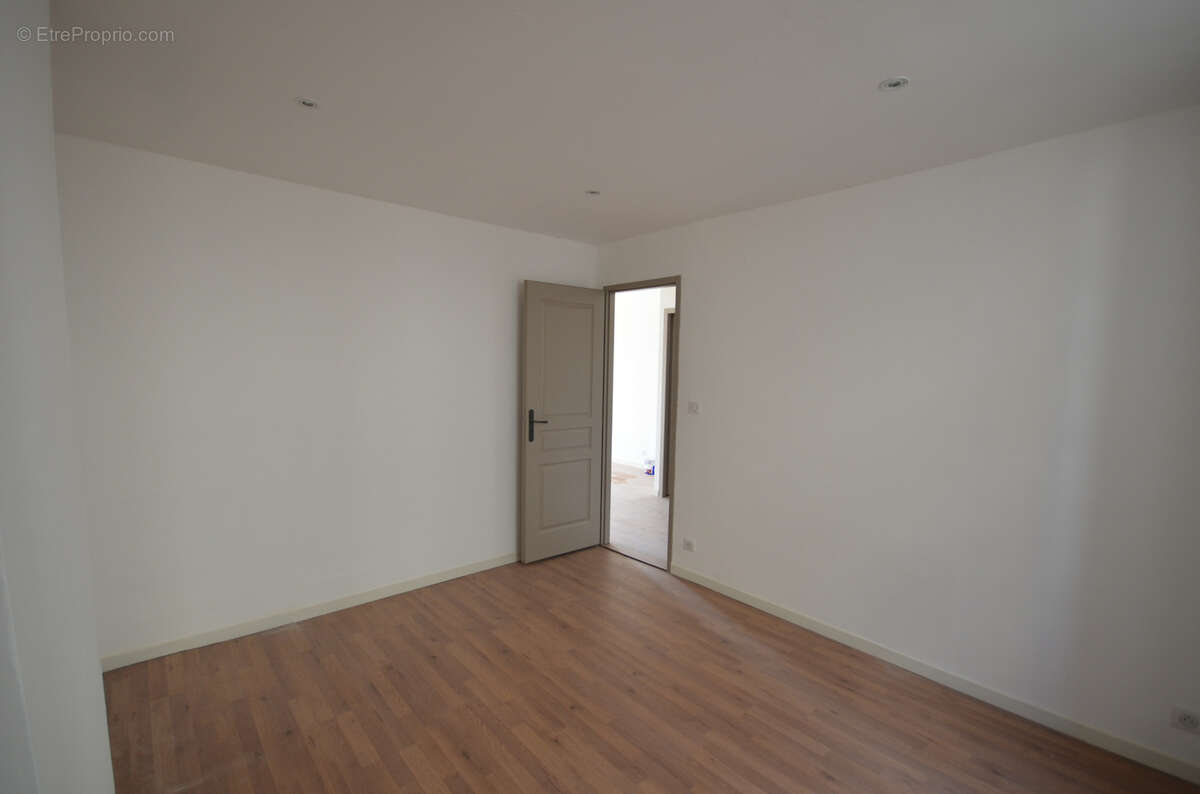 Appartement à CADENET