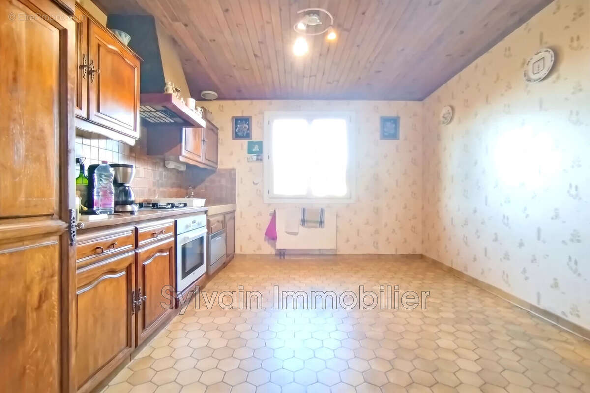 Maison à FORMERIE