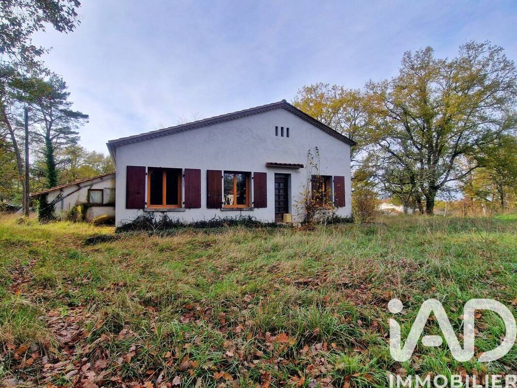 Photo 1 - Maison à SERS